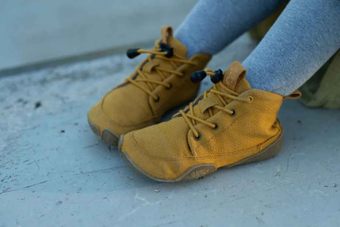 Kinder Wildling Shoes Kinder>Vigor golden yellow